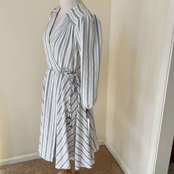New! Calvin Klein SZ 8, white/grey striped faux wrap dress. - Picture 2 of 11